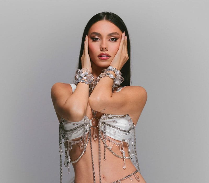 Mira Balkan beats Bucharest live